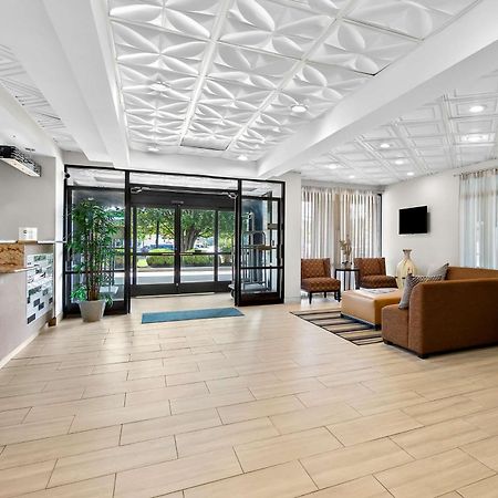 Best Western Knoxville Suites - Downtown Exterior photo