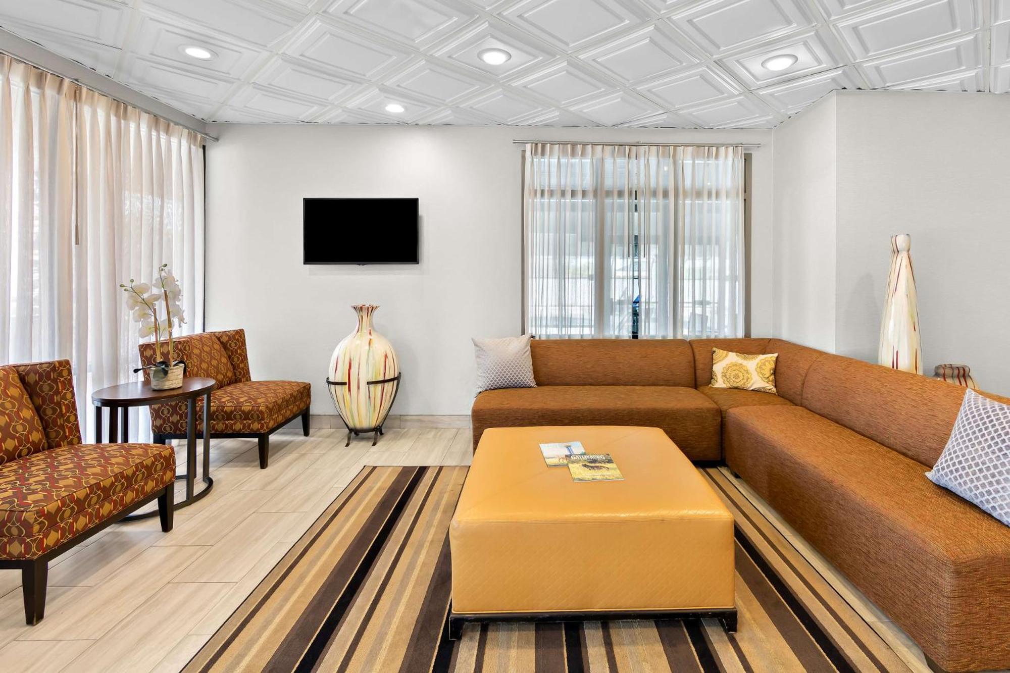 Best Western Knoxville Suites - Downtown Exterior photo