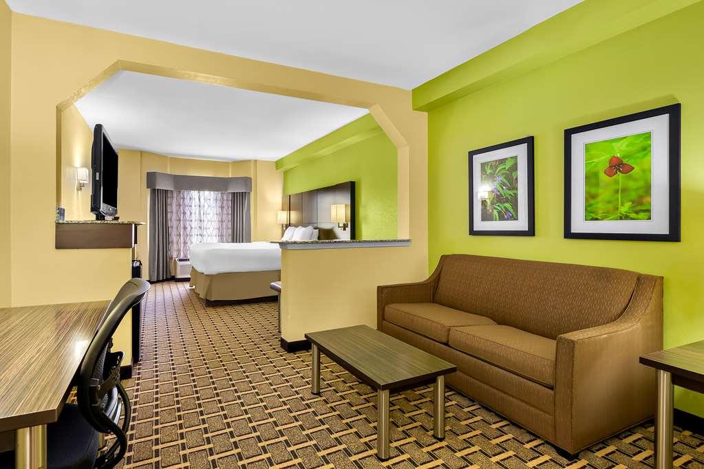 Best Western Knoxville Suites - Downtown Room photo