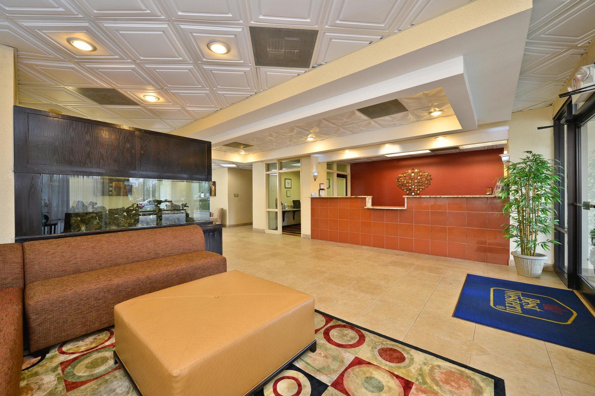 Best Western Knoxville Suites - Downtown Exterior photo