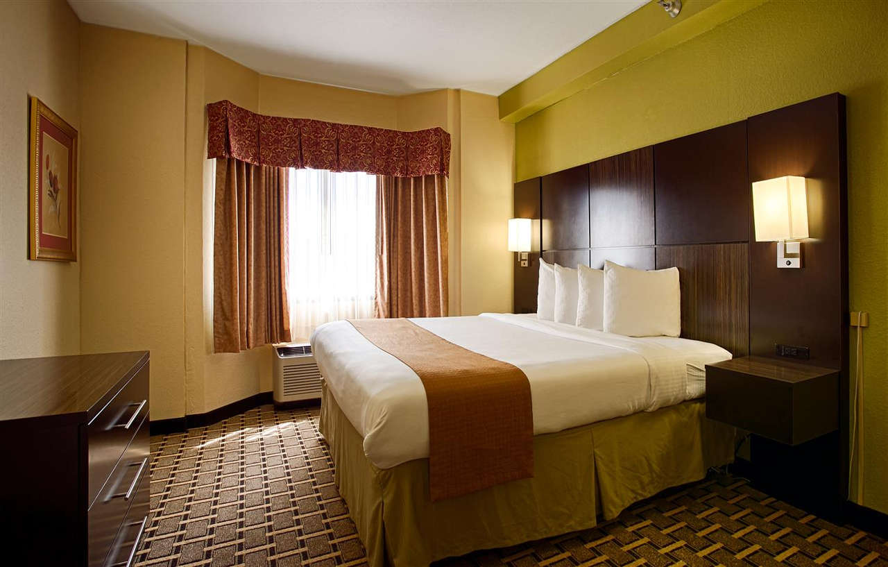 Best Western Knoxville Suites - Downtown Exterior photo